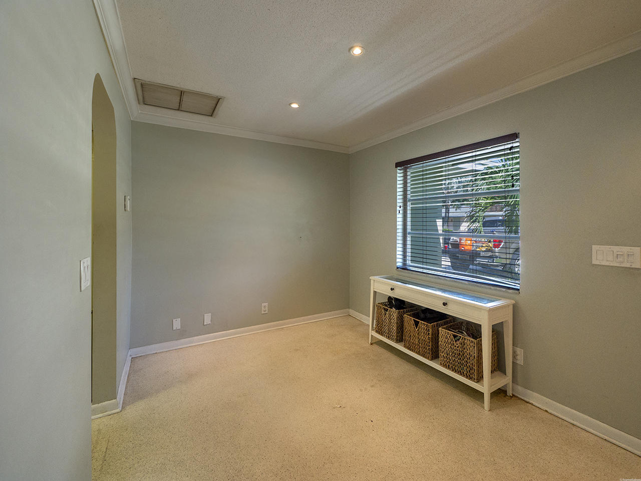 527 Dover Road Tequesta, FL 33469 - Photo 9 of 16 Dining Room