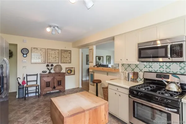 $4,500 | 54 Jacobs Lane, Guilford, CT 06437