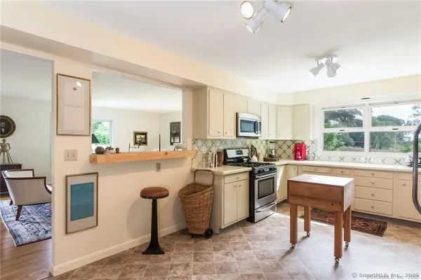 $4,500 | 54 Jacobs Lane, Guilford, CT 06437