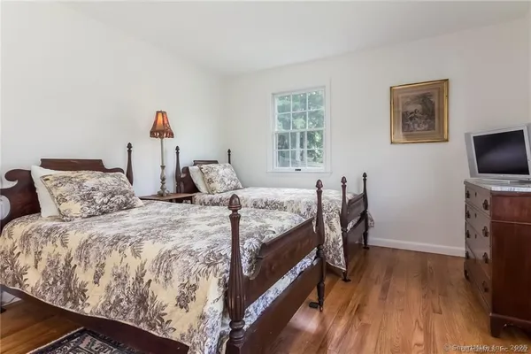 $4,500 | 54 Jacobs Lane, Guilford, CT 06437