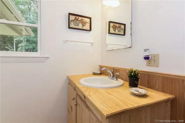 $4,500 | 54 Jacobs Lane, Guilford, CT 06437