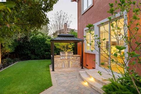 $1,993,000 | 1635 Embassy Circle, Livermore, CA 94550