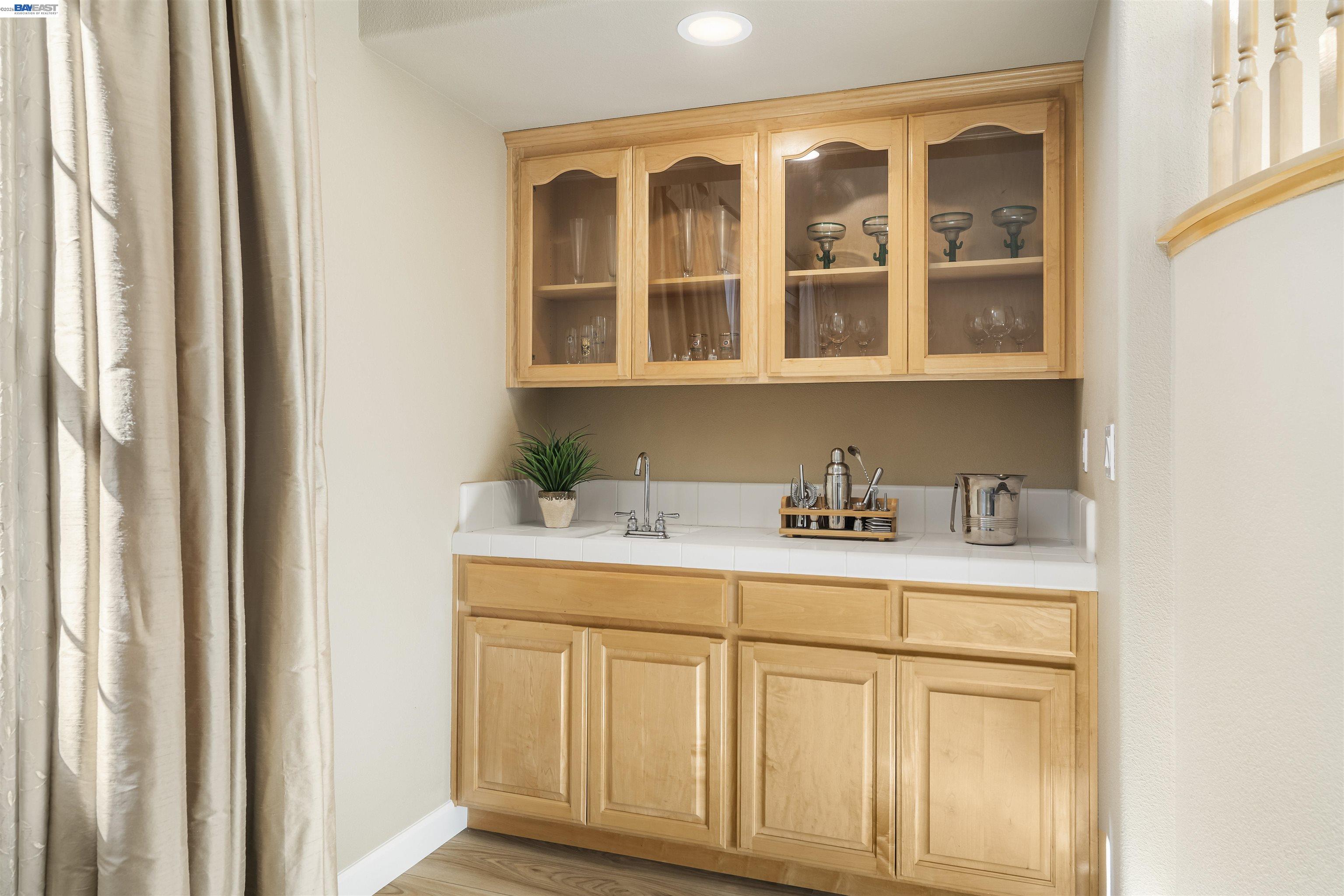 1635 Embassy Circle Livermore, CA 94550 - Photo 10 of 60