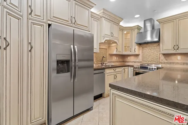 a view of a hallway with entryway