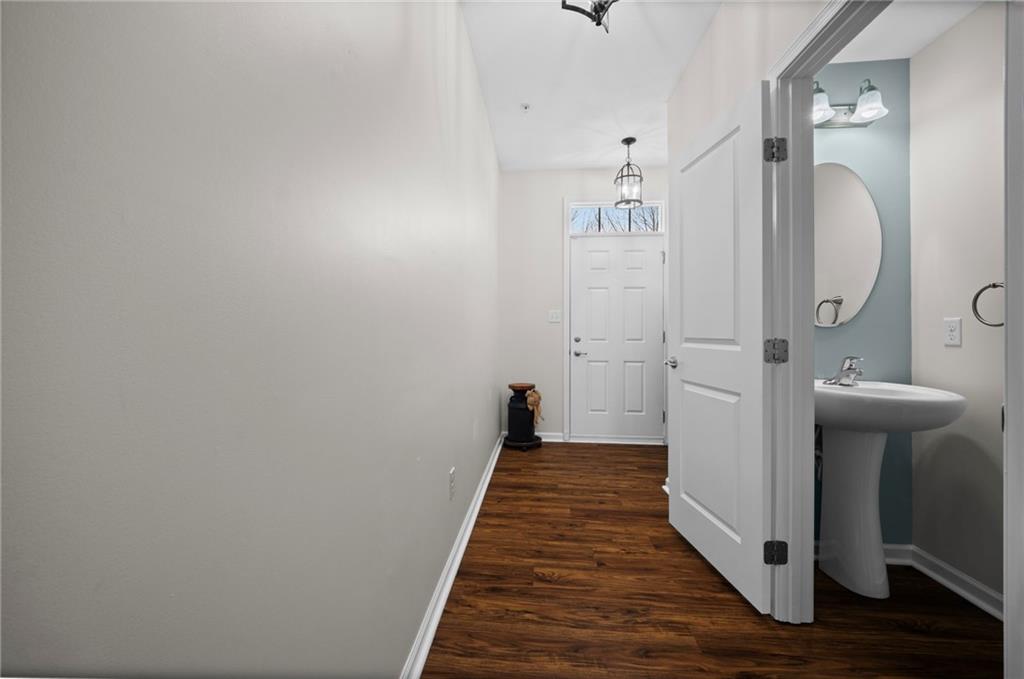 103 Maple Ridge Court Canonsburg, PA 15317 - Photo 3 of 35