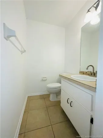 $2,000 | 316 Hernando Street, Unit B, Fort Pierce, FL 34949