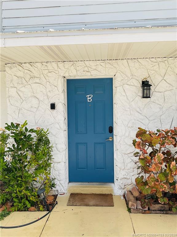 316 Hernando Street, Unit B Fort Pierce, FL 34949 - Photo 2 of 13