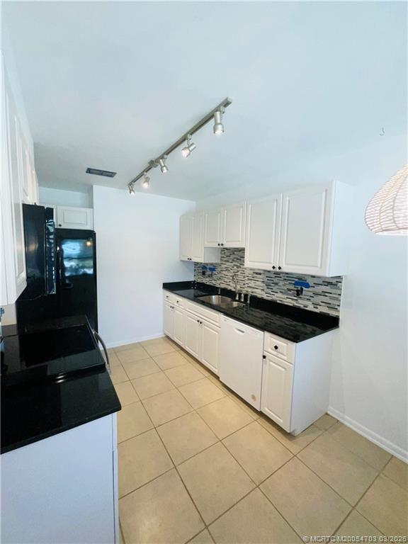 316 Hernando Street, Unit B Fort Pierce, FL 34949 - Photo 6 of 13
