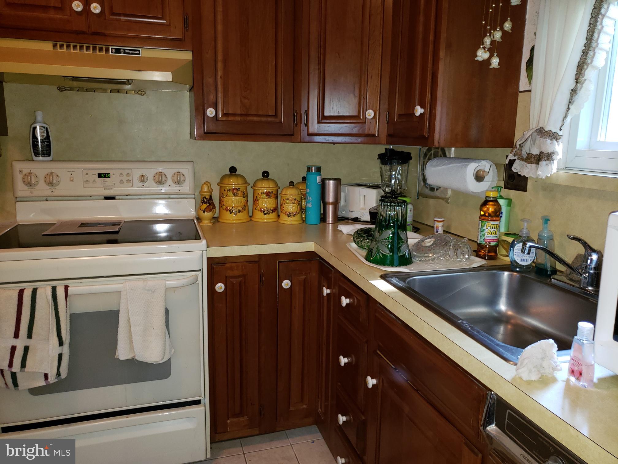 1262 Grove Road West Chester, PA 19380 - Photo 11 of 46