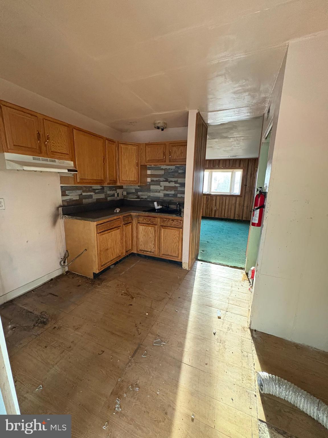 7 Poe Way Newark, DE 19702 - Photo 3 of 10 a view of a kitchen with wooden floor