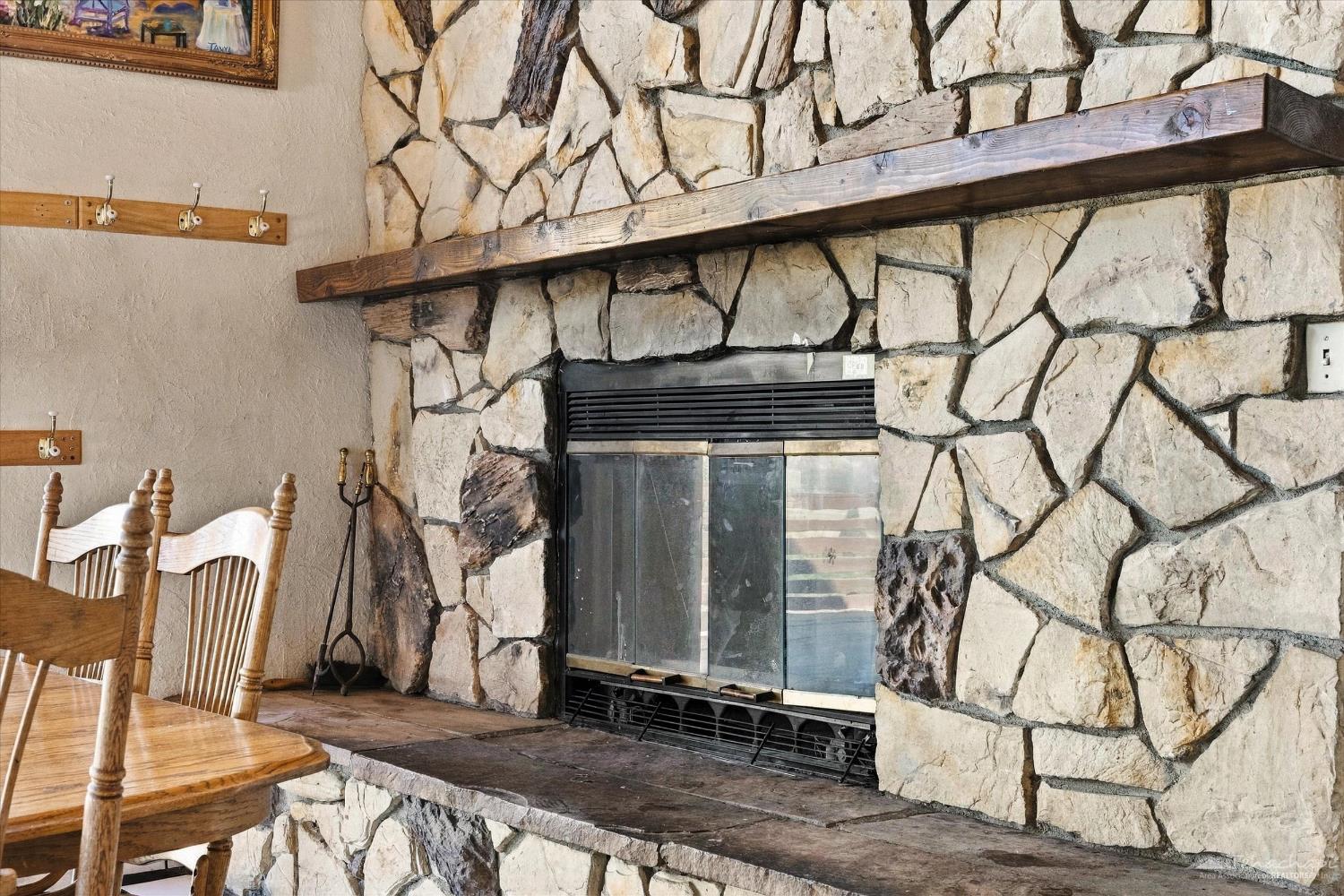 27860 Cumberland Road Tehachapi, CA 93561 - Photo 8 of 30 Gallery Image 8