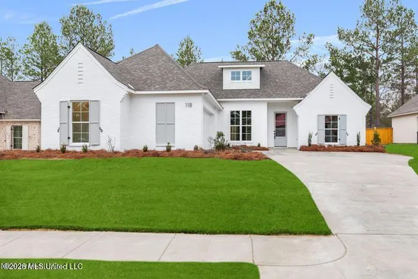 $389,900 | 118 Lake Crest Drive, Madison, MS 39110