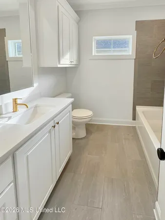 $389,900 | 118 Lake Crest Drive, Madison, MS 39110