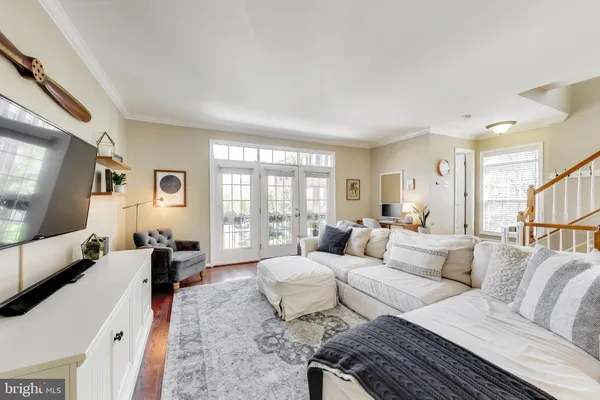 $799,990 | 6008 Mill Cove Court, Burke, VA 22015