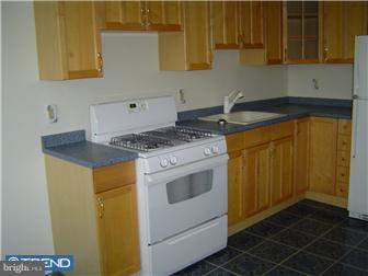 127 Golf Road Darby, PA 19023 - Photo 3 of 7 Gallery Image 3