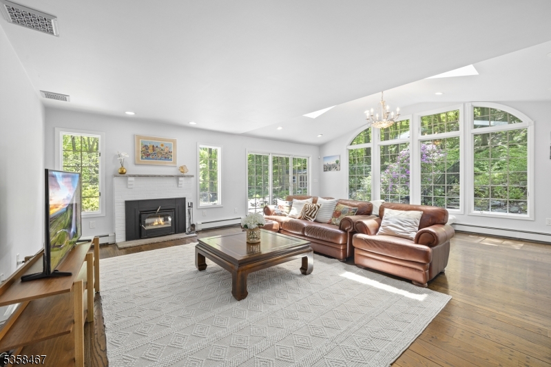 6 Mt Pleasant Road Morristown, NJ 07960 - Photo 13 of 50