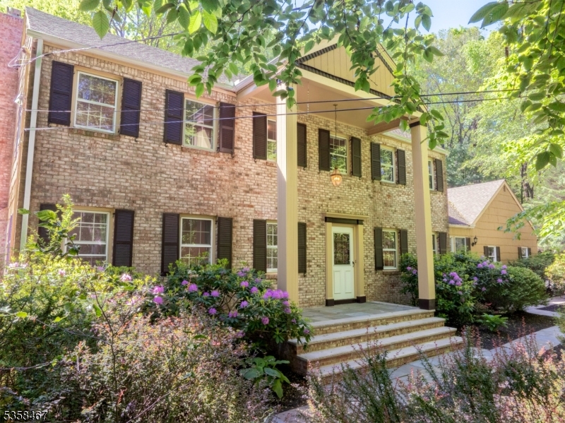 6 Mt Pleasant Road Morristown, NJ 07960 - Photo 3 of 50