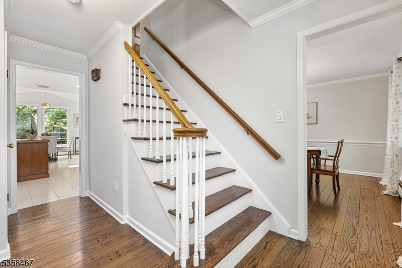 6 Mt Pleasant Road Morristown, NJ 07960 - Photo 4 of 50