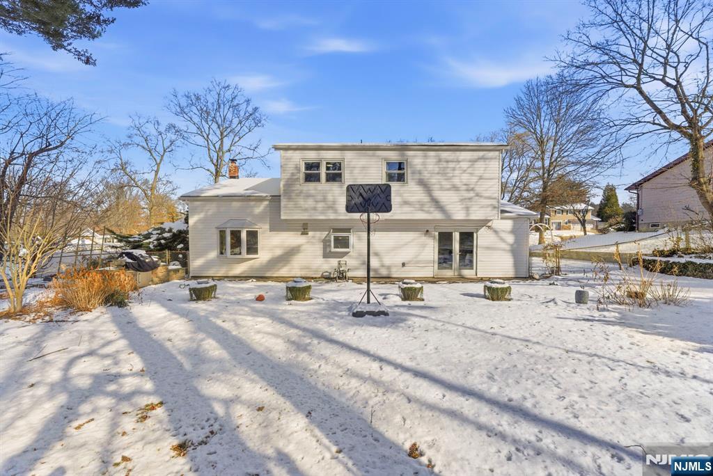 3 Rutgers Court Roseland, NJ 07068 - Photo 26 of 29 a view of a house with a patio