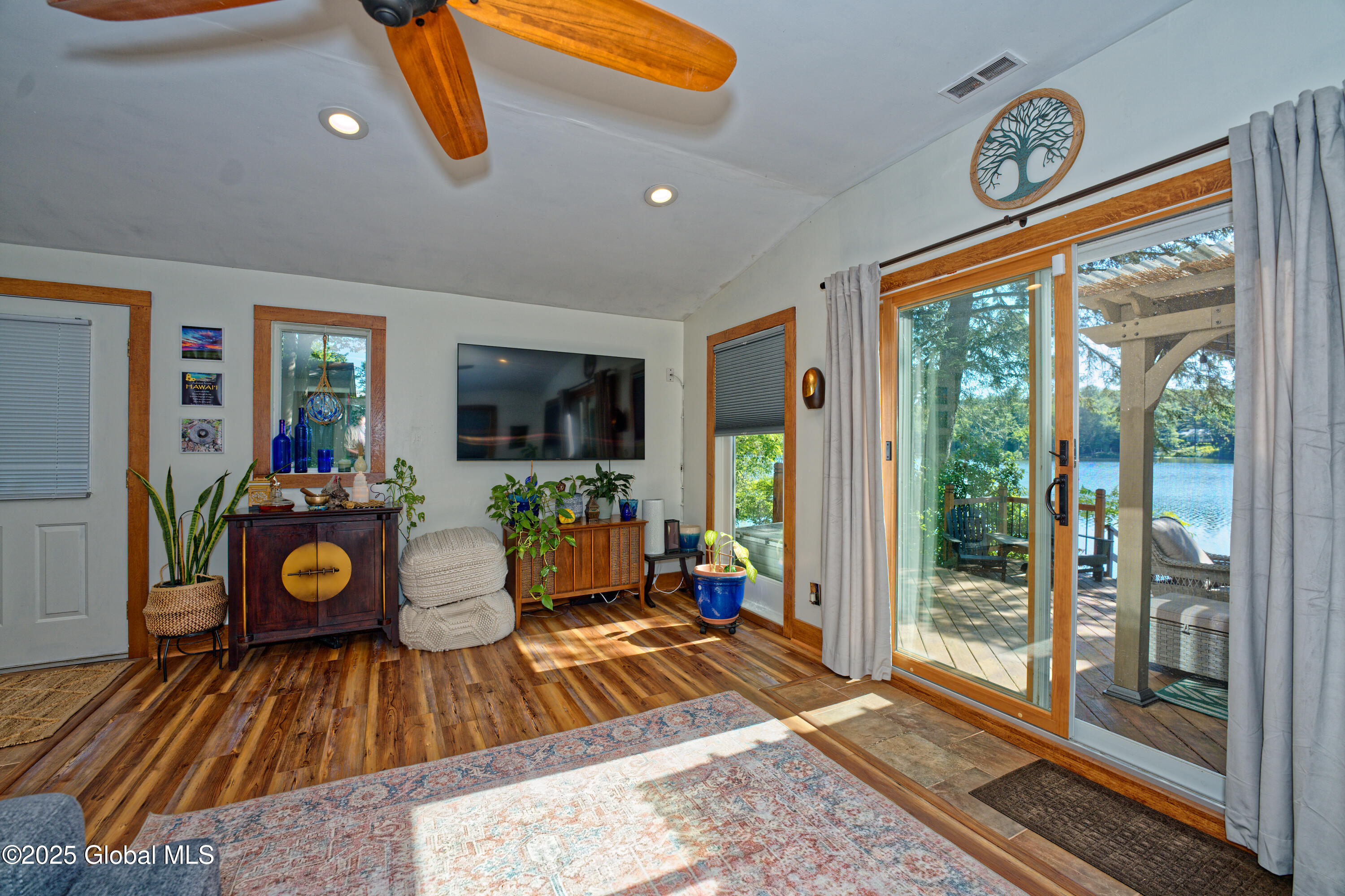160 Lake Road Westerlo, NY 12023 - Photo 17 of 55 3 Greatroom 5