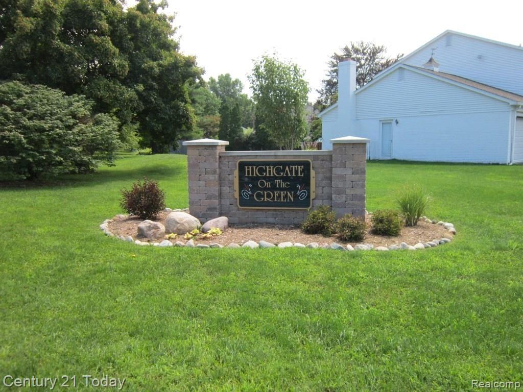 1965 Roxbury Run Wixom, MI 48393 - Photo 56 of 66 Highgate on the Green entrance.jpg