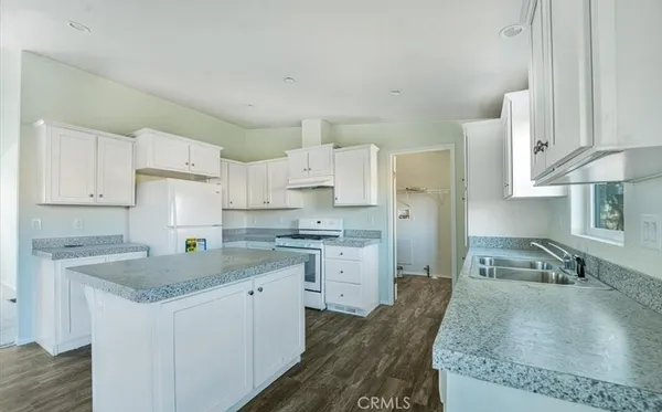 $580,000 | 26201 Highway 74, Perris, CA 92570