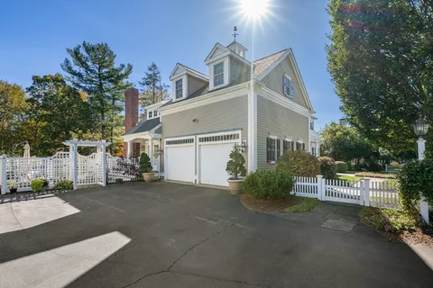 $1,674,000 | 120 Deerfield Lane, Hanover, MA 02339