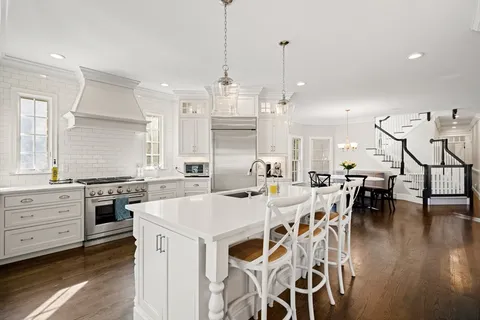 $1,674,000 | 120 Deerfield Lane, Hanover, MA 02339