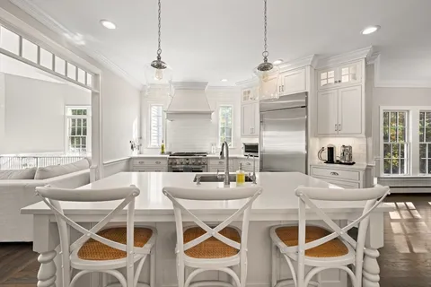 $1,674,000 | 120 Deerfield Lane, Hanover, MA 02339