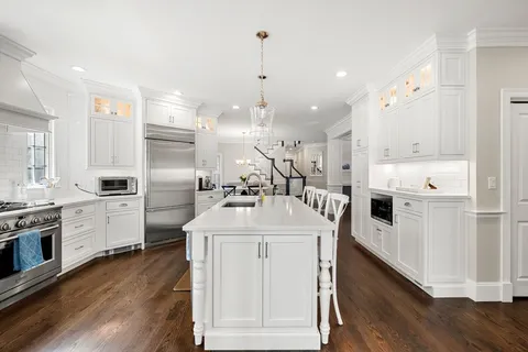 $1,674,000 | 120 Deerfield Lane, Hanover, MA 02339