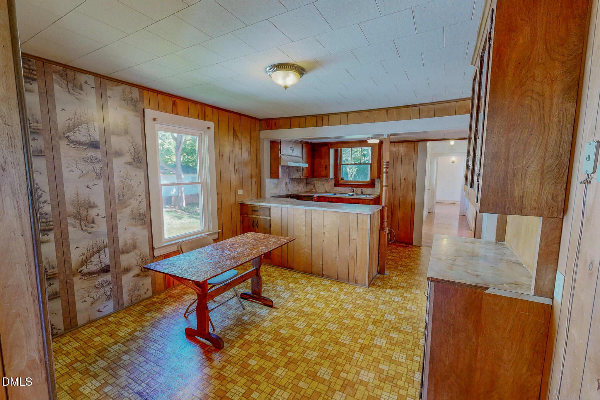 310 Barnett Avenue Roxboro, NC 27573 - Photo 4 of 20
