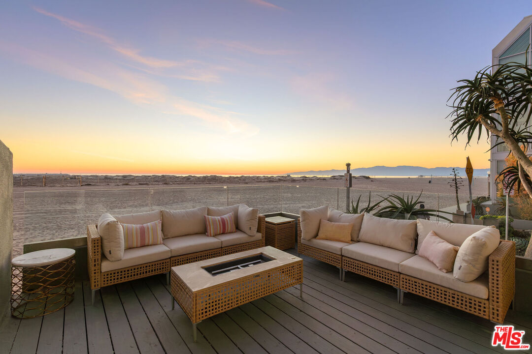 6 Voyage Street, Unit 101 Marina del Rey, CA 90292 - Photo 28 of 39