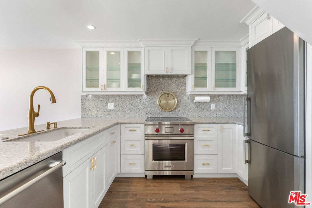 6 Voyage Street, Unit 101 Marina del Rey, CA 90292 - Photo 8 of 39