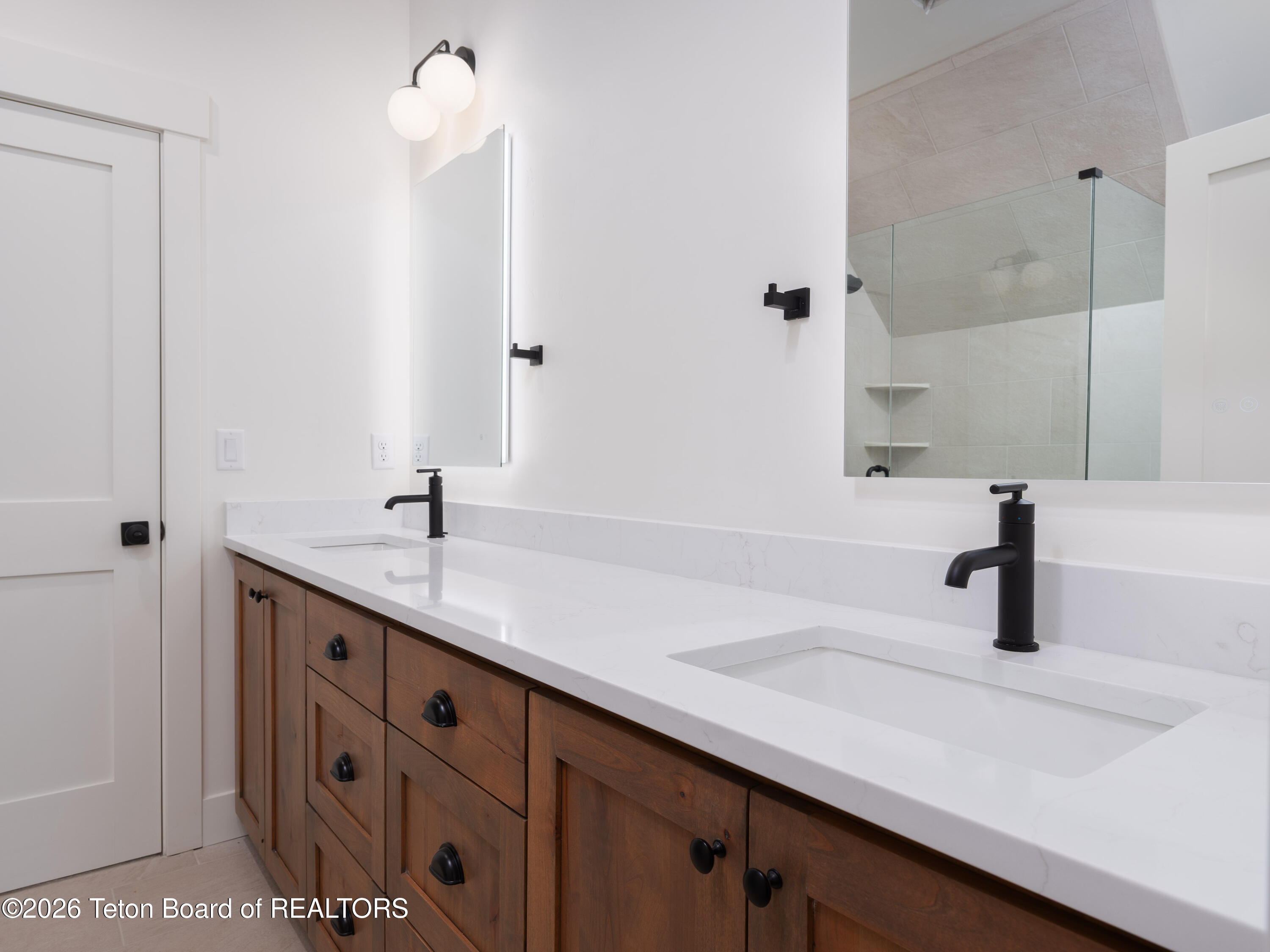 135 Christopher Street Victor, ID 83455 - Photo 28 of 30 28 bath 4