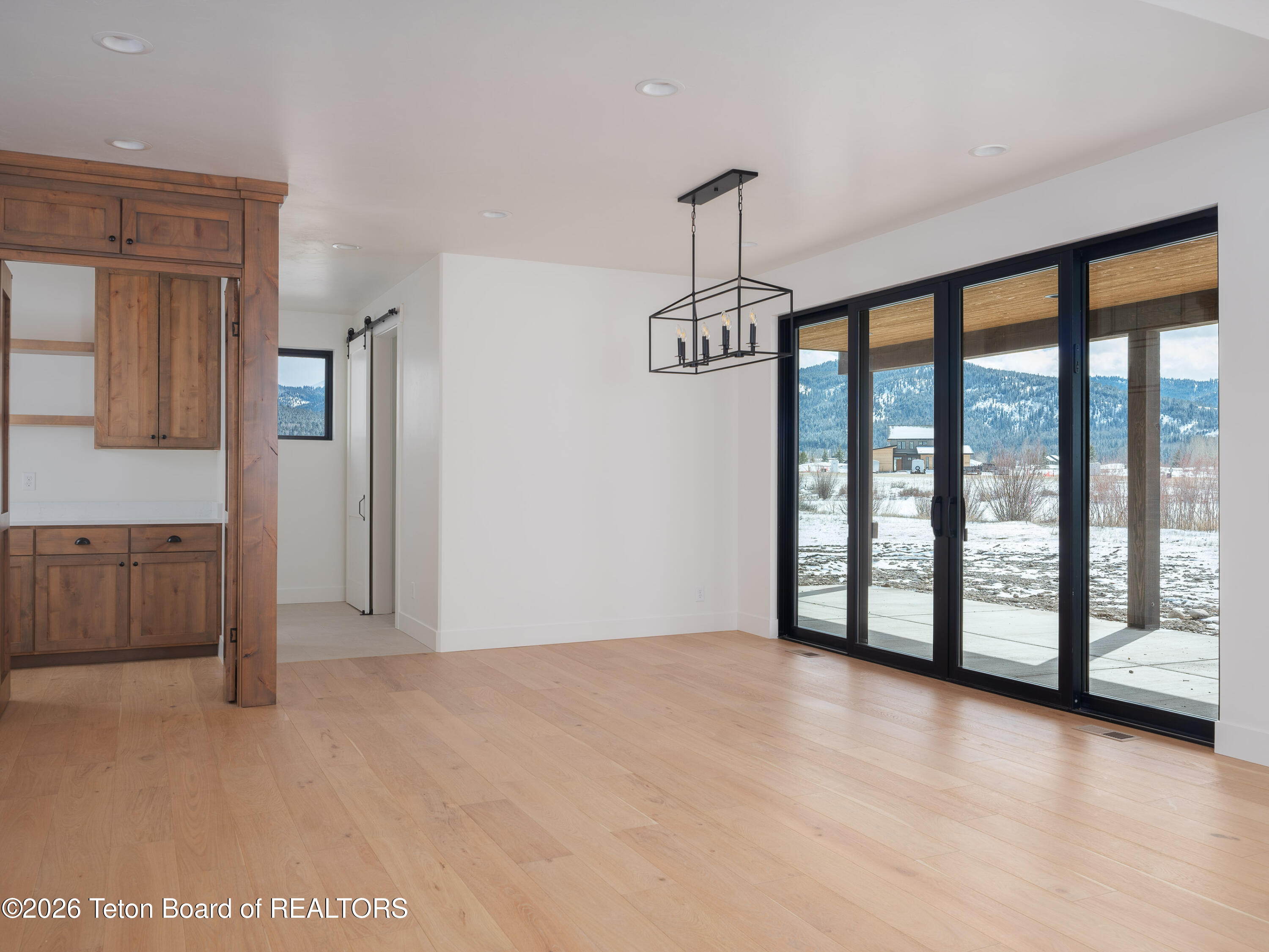 135 Christopher Street Victor, ID 83455 - Photo 6 of 30 06 dining