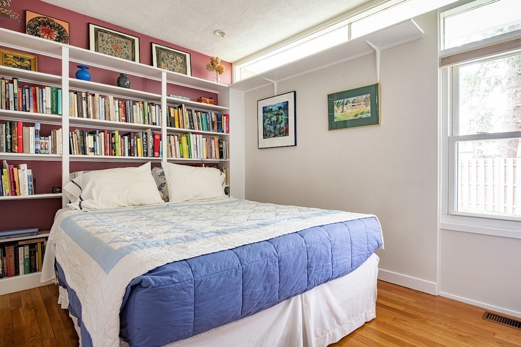 6 Barberry Road Lexington, MA 02421 - Photo 17 of 25 Gallery Image 17