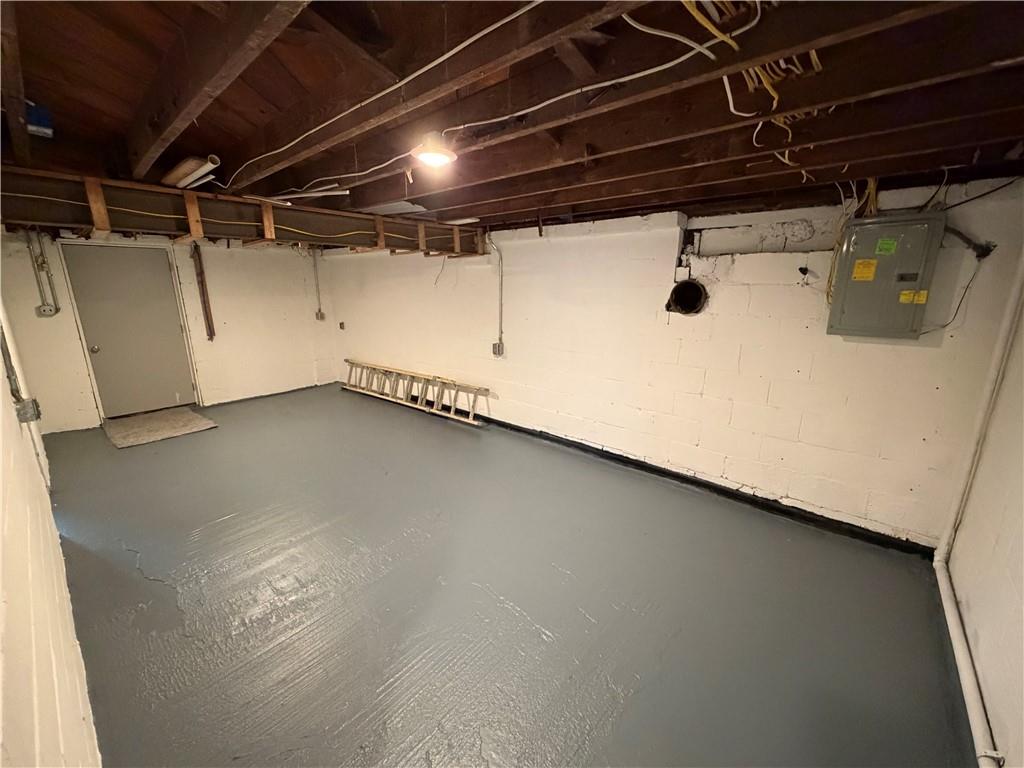 1316 Barkley Road McKeesport, PA 15133 - Photo 26 of 31