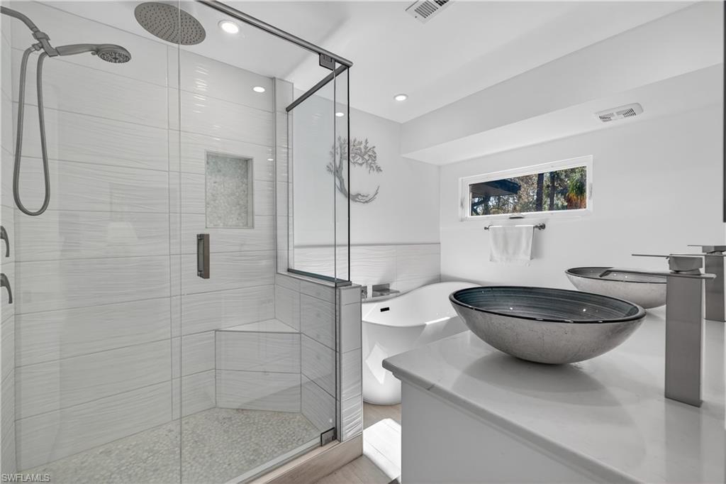 5100 Mahogany Ridge Drive Naples, FL 34119 - Photo 15 of 29