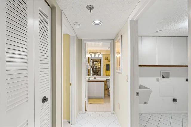 $1,900 | 4550 Pinebrook Circle, Unit 303, Bradenton, FL 34209