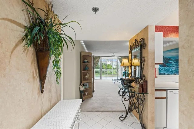 $1,900 | 4550 Pinebrook Circle, Unit 303, Bradenton, FL 34209