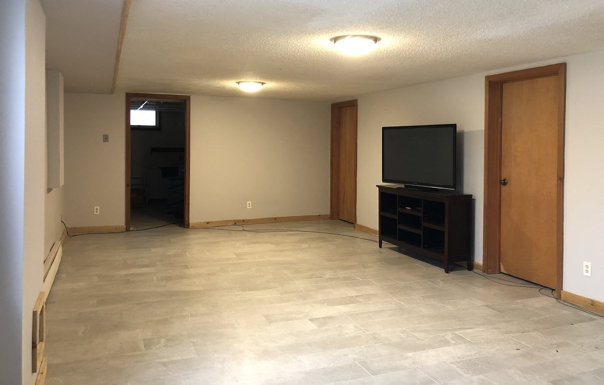 9431 East Cherry Bend Road Traverse City, MI 49684 - Photo 11 of 15 1869595-10.JPG