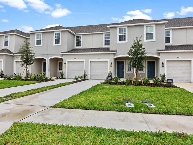 $2,400 | 8581 Lunar Skye Street, Sarasota, FL 34241