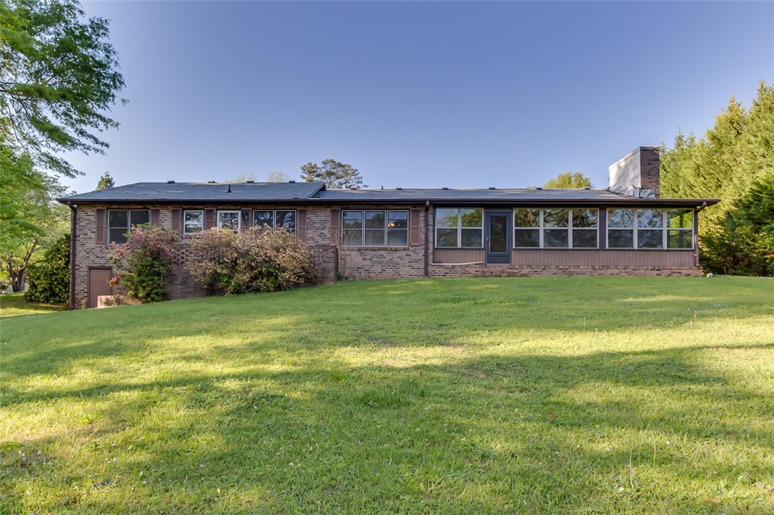 301 Green Pond Road Anderson, SC 29626 - Photo 1 of 40 Gallery Image 1