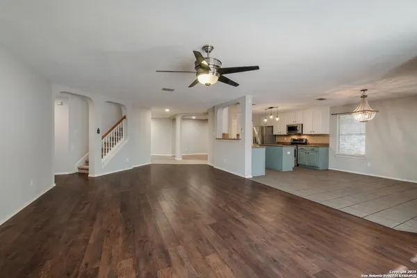 $2,250 | 15234 Redbird Manor, San Antonio, TX 78253