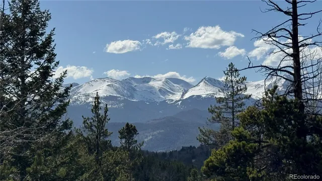 a view of a house in a yard