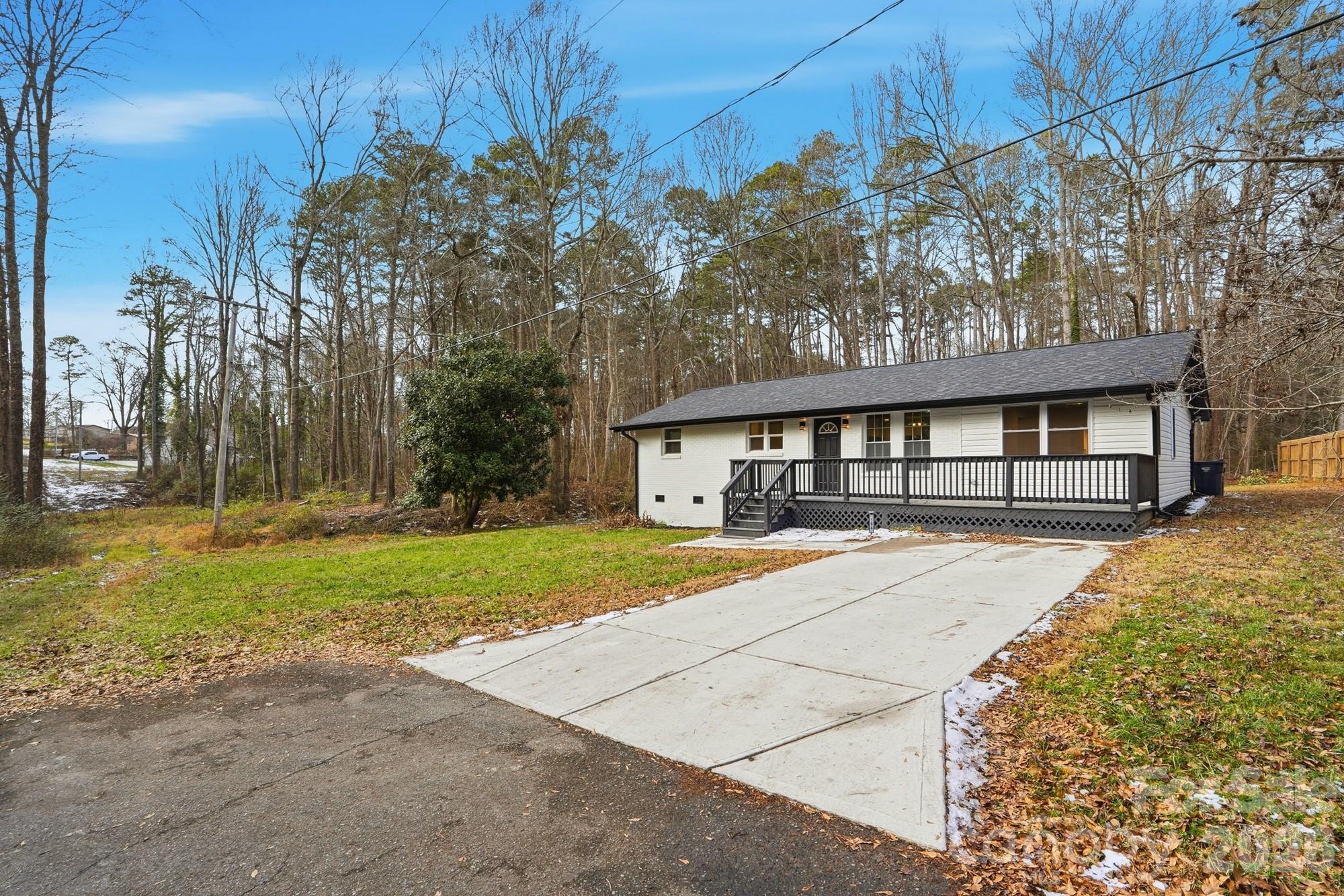 704 West Border Street Dallas, NC 28034 - Photo 10 of 48