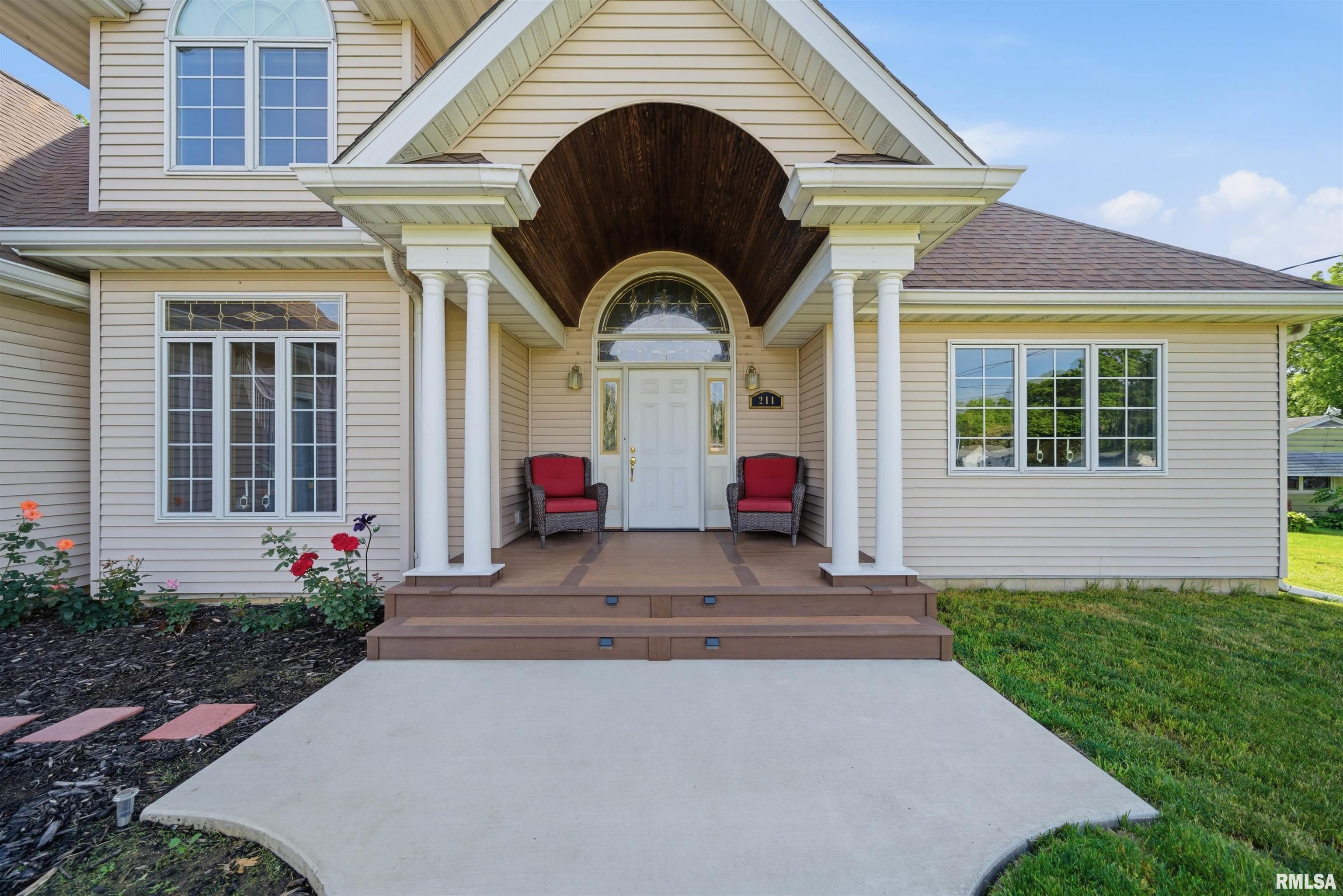 211 Wagner Street Washington, IL 61571 - Photo 4 of 51