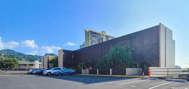 $1,500 | 1524 Pensacola Street, Unit 108, Honolulu, HI 96822