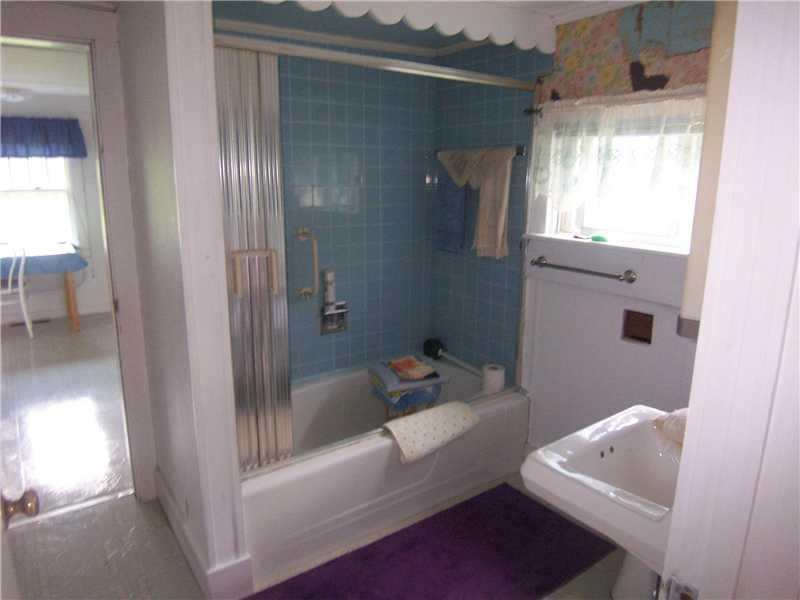 703 North Bend Road Surry, ME 04684 - Photo 10 of 16 Bathroom.