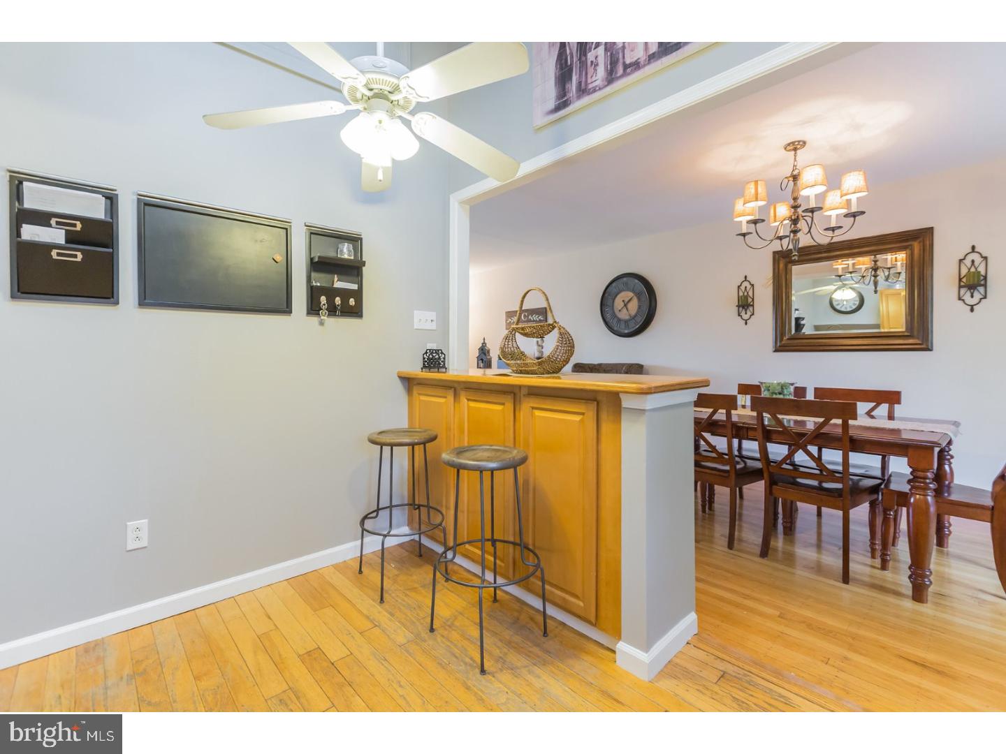 879 Morefield Road Philadelphia, PA 19115 - Photo 13 of 25 Kitchen